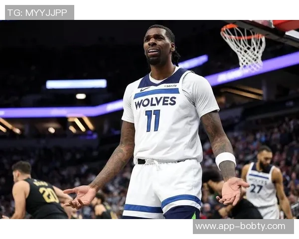 纳兹里德状态低迷全场仅得5分5篮板正负值惨淡15表现令人失望