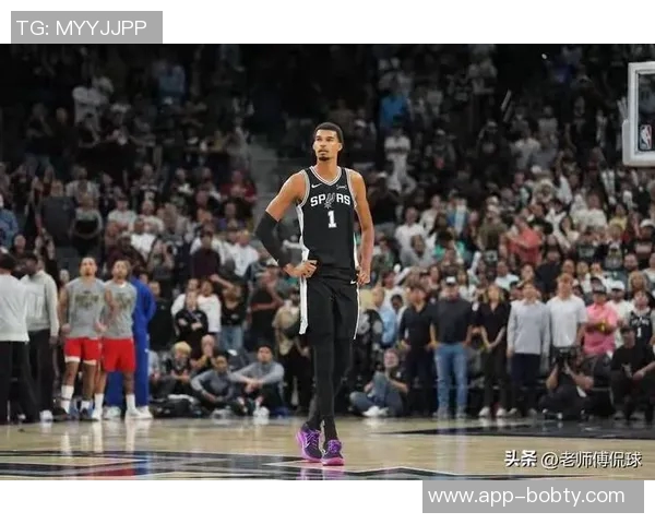 文班替补23分钟贡献12分5篮板3助攻连续101场盖帽纪录终结成历史第3