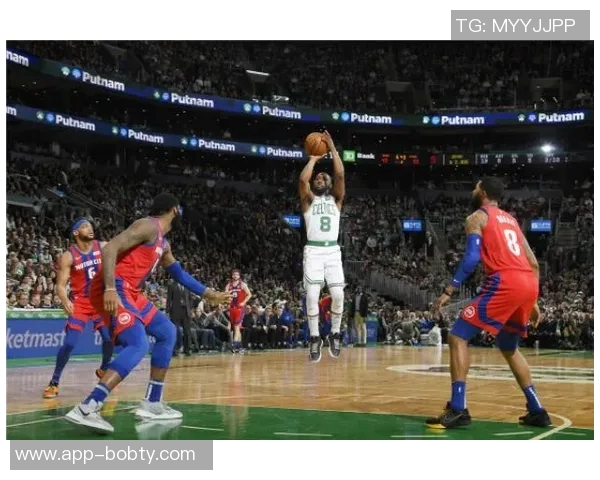 双枪表现平平三球命中率低迷米勒虽砍高分却难救主 双枪表现平平三球命中率低迷米勒虽砍高分却难救主