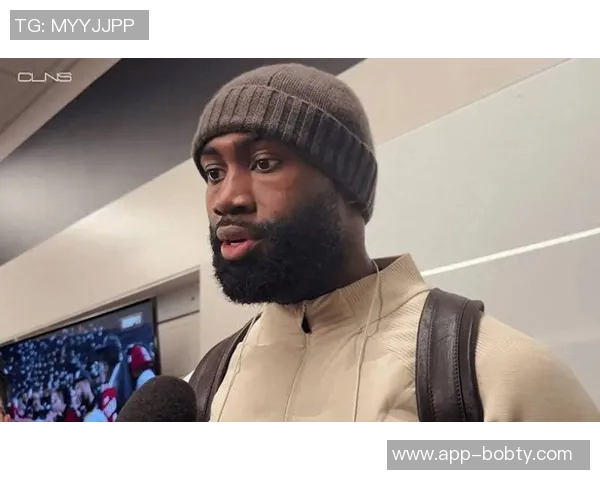 杰伦布朗称赞安芬尼西蒙斯全心投入球队毫无怨言展现职业精神